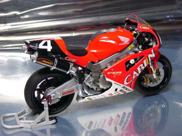 1/12ホンダVTR1000’01ゼッケン加藤&宇川デカール