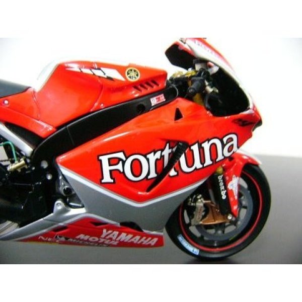 ミュージアムコレクション1 12 ヤマハ YZR-M1 2003 Fortuna - 模型製作用品